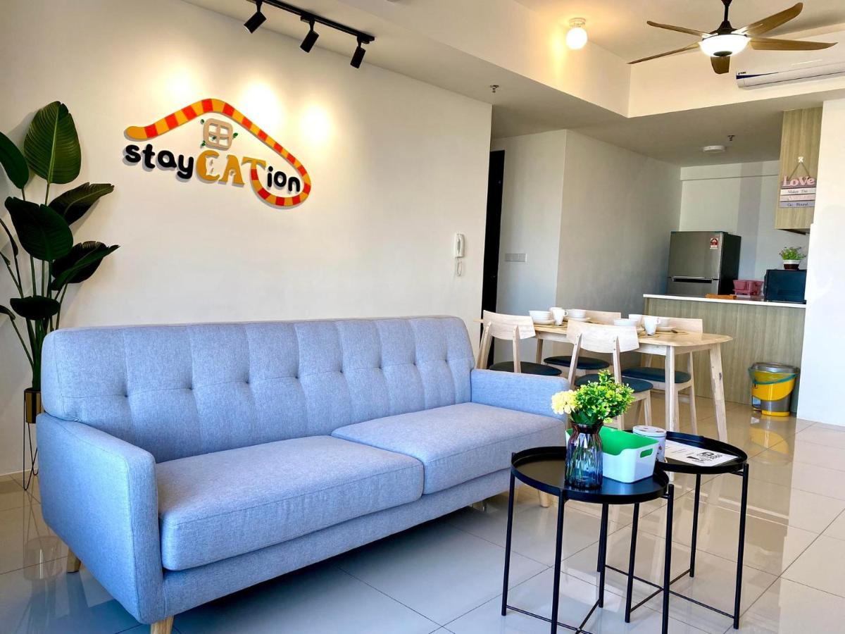 Tropicana 218 Macalister Sea & City View By Staycation Homestay George Town Esterno foto