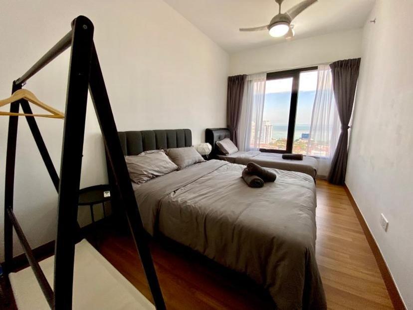 Tropicana 218 Macalister Sea & City View By Staycation Homestay George Town Esterno foto