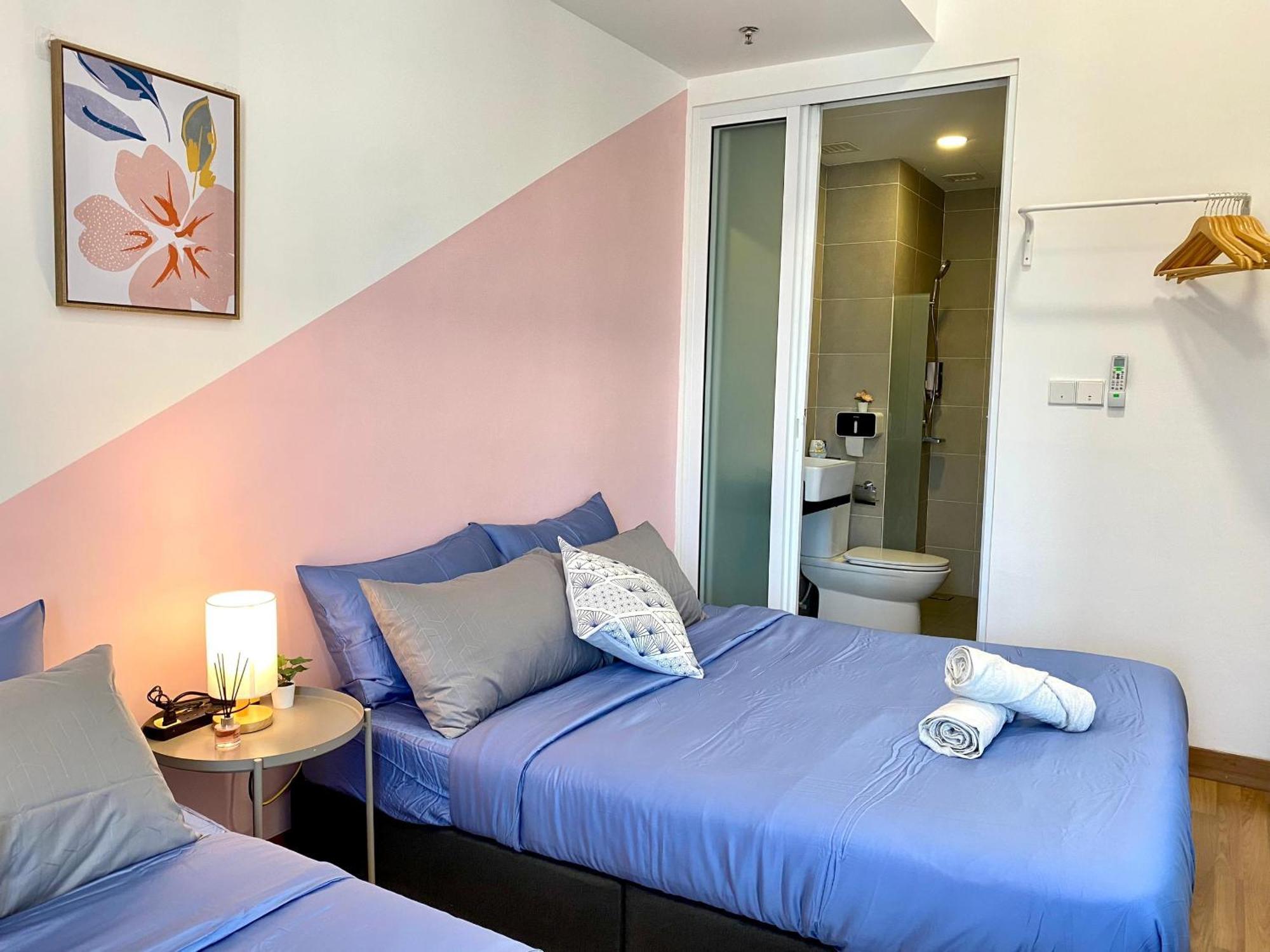 Tropicana 218 Macalister Sea & City View By Staycation Homestay George Town Esterno foto